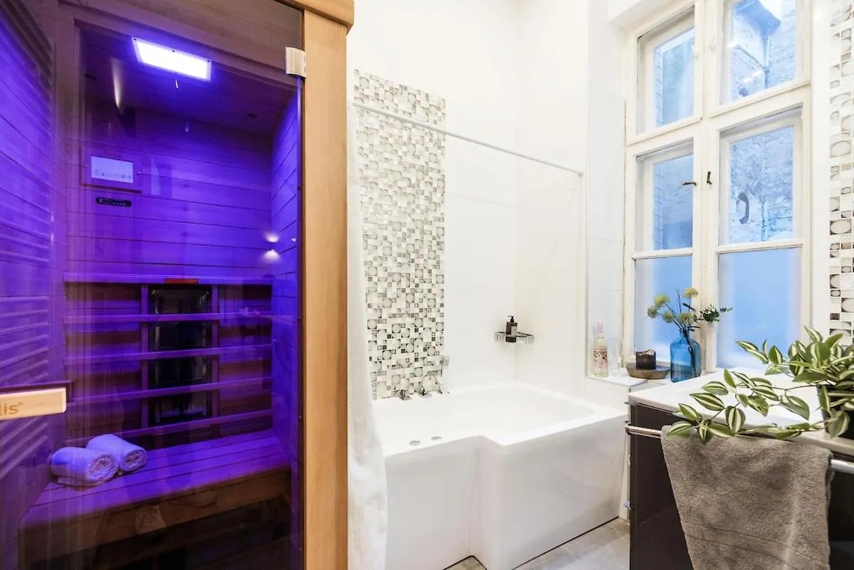 Wellness Penthouse Sauna & Jacuzzi-Heart Of City 부다페스트 아파트